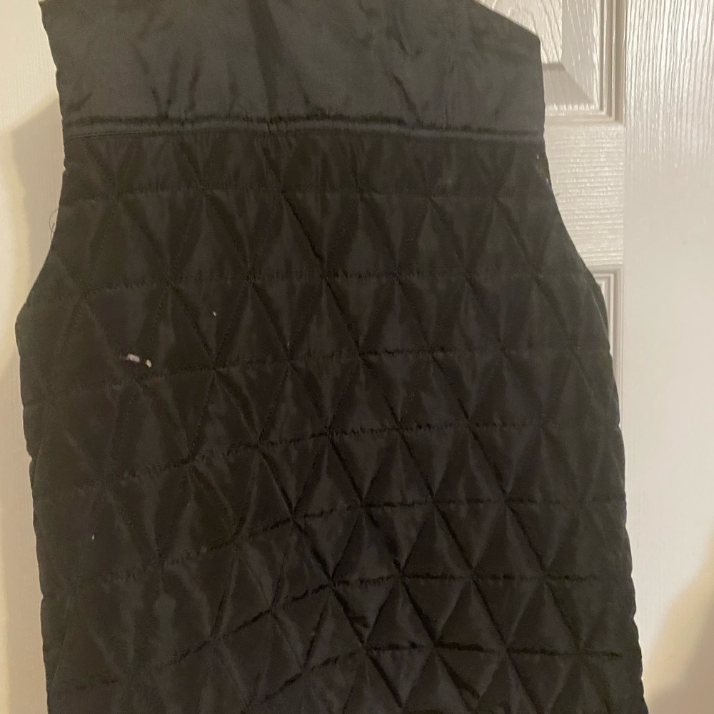 Guess Quilted Puffer Vest - Picture 5 of 7